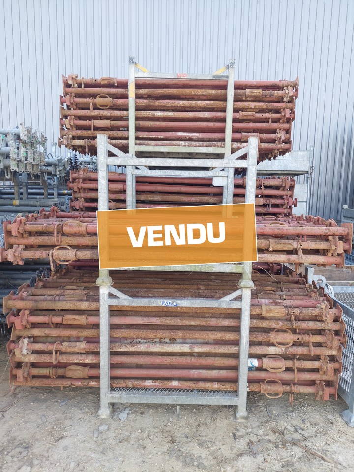 LOT ETAIS ST3 PEINTS